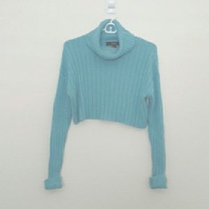 NWT AQUA CROP SWEATER